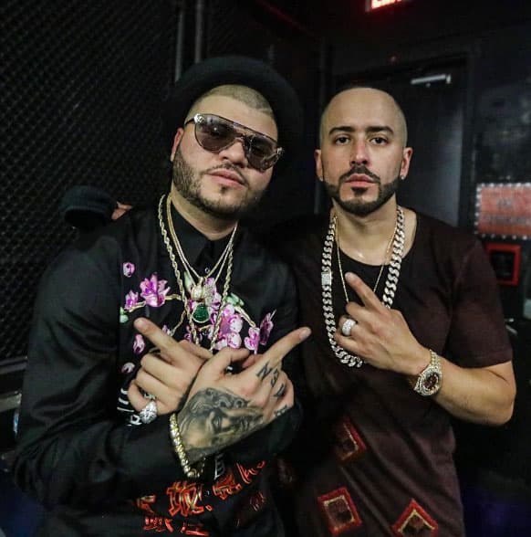 Yandel es una de las figuras más respetadas del urbano latino y está repleto de amigos y colaboradores, como Farruko.