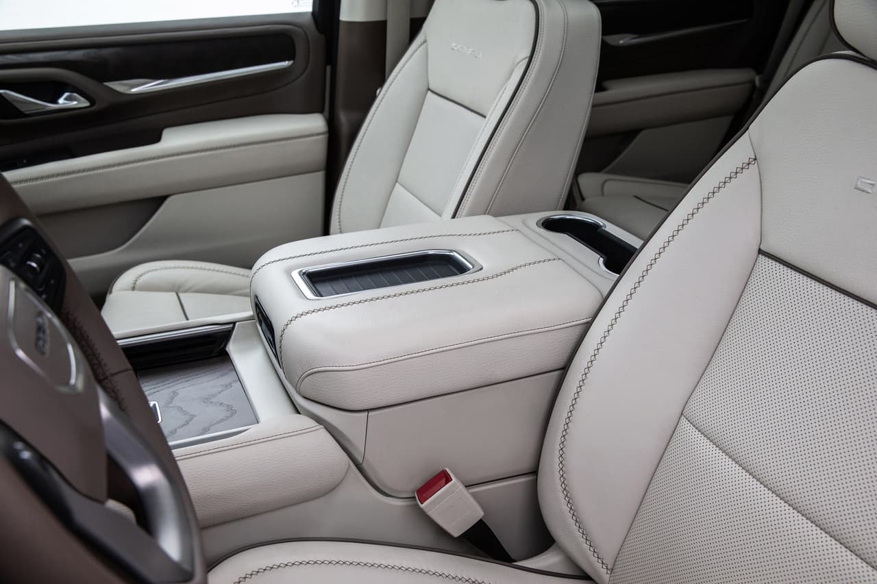 GMC Yukon Denali 2021