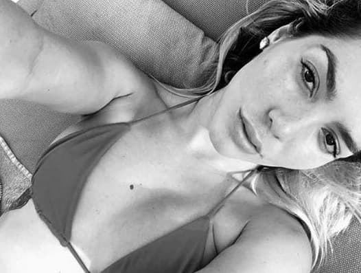 La hija de Alejandra Guzmán ha dicho en Instagram que 
<b><a href="https://www.univision.com/shows/el-gordo-y-la-flaca/no-es-monedita-de-oro-frida-sofia-revela-por-que-inicio-la-pelea-con-su-prima-michelle-salas-video" target="_blank">la causa de su mala</a></b> relación con Michelle se debe al mal carácter, que asegura, tiene su prima. Sin embargo, Frida Sofía detalló que en algún momento intentó acercarse a ella.