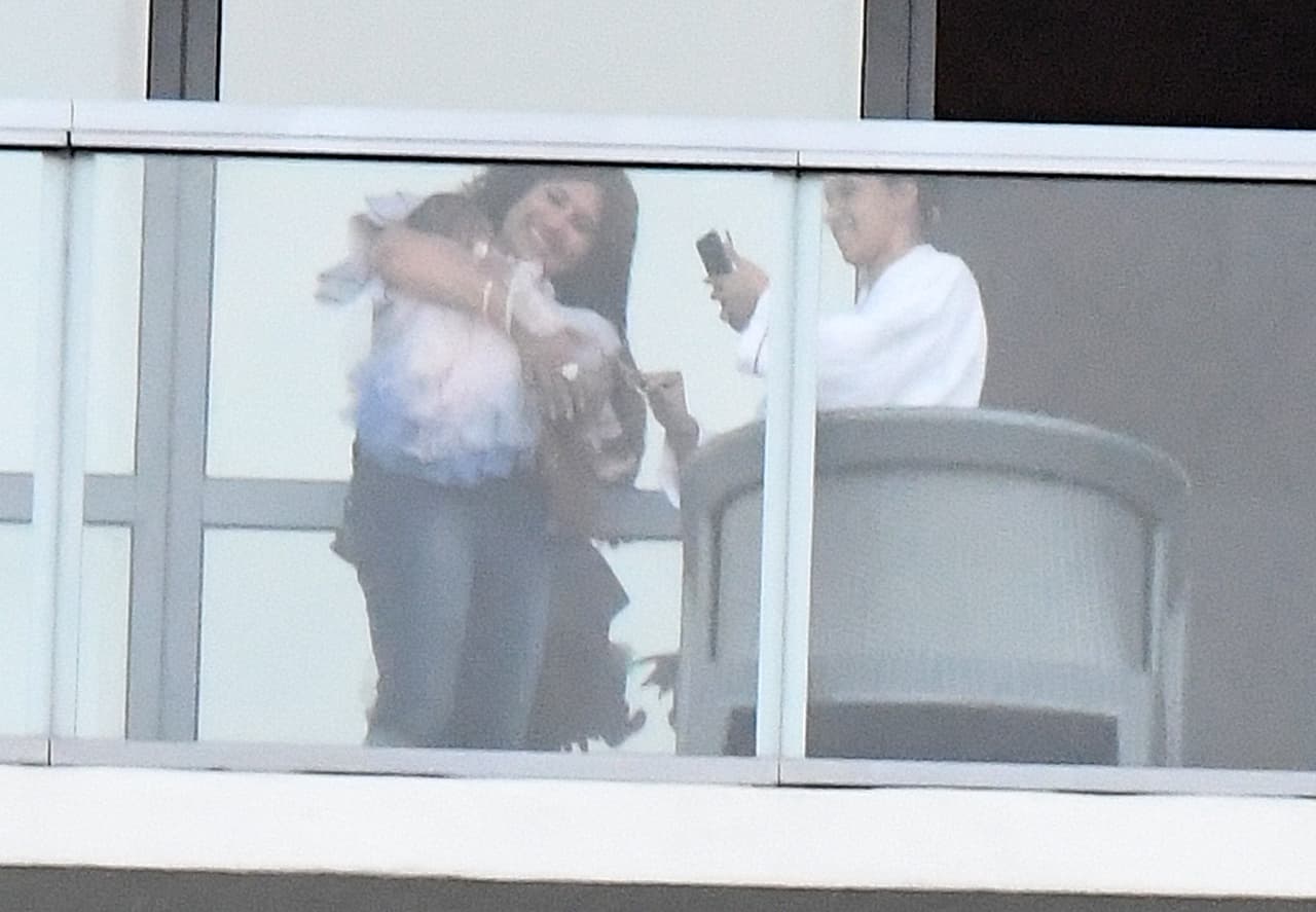 Cardi B ha sido super celosa con su niña y apenas responde preguntas sobre la bebé, por lo que se desconoce si ya conoció a sus otros hermanos.