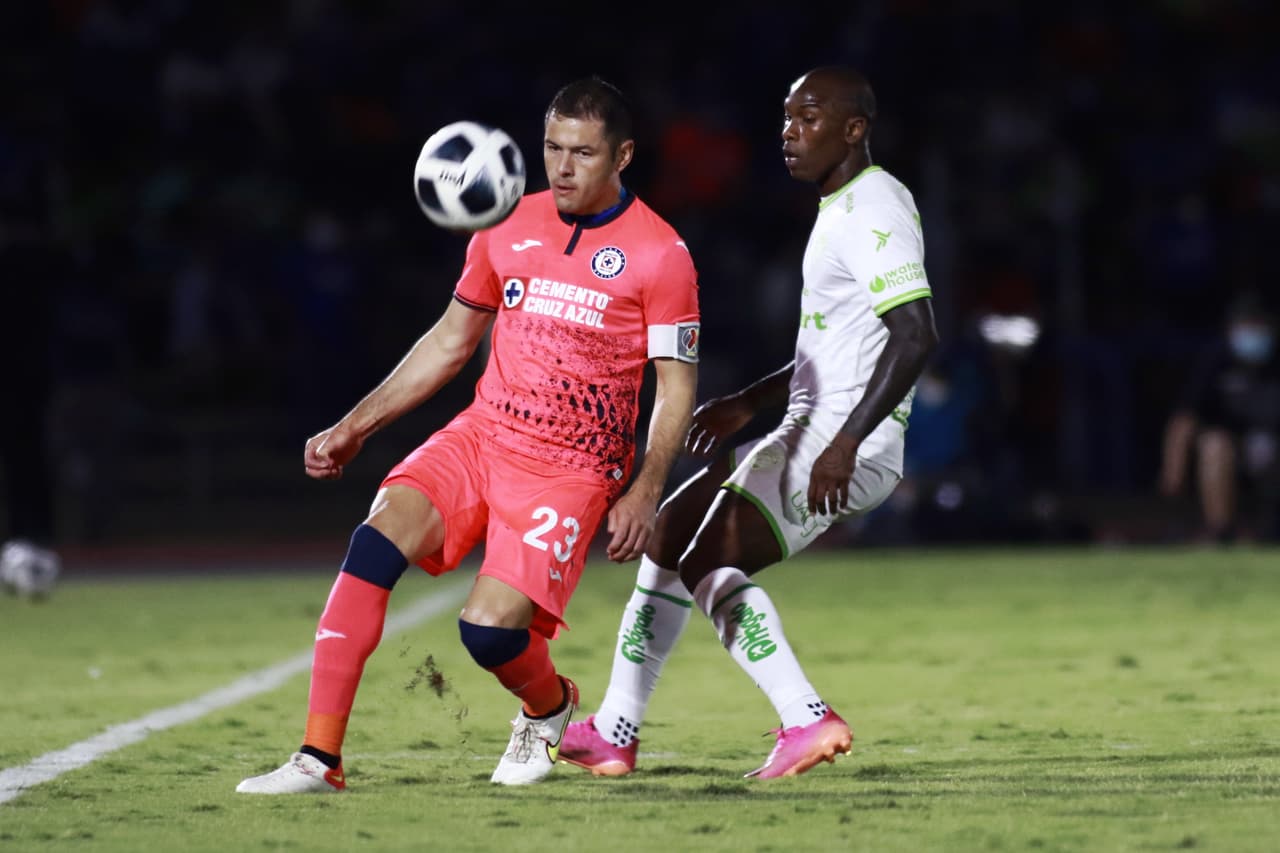 El campeón Cruz Azul estuvo muy lejos del nivel acostumbrado y cayó en la frontera ante unos Bravos que comienzan a plasmar la idea de Ricardo ‘Tuca’ Ferretti y que ya salieron del fondo de la tabla general.