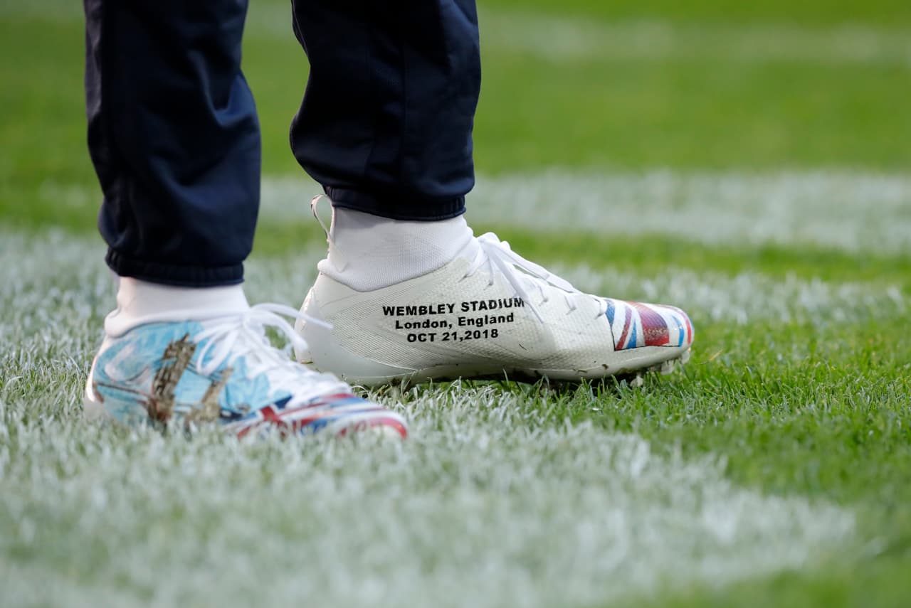 Los detalles de color inundaron a Londres en el partido de Tennessee Titans y Los Angeles Chargers disputado en Wembley, que recibió la fiesta del fútbol americano de la NFL.