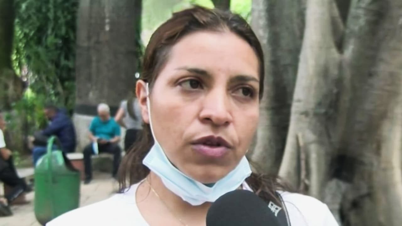 Mujer busca desesperadamente a su prima de tres años desaparecida tras los terremotos en Venezuela