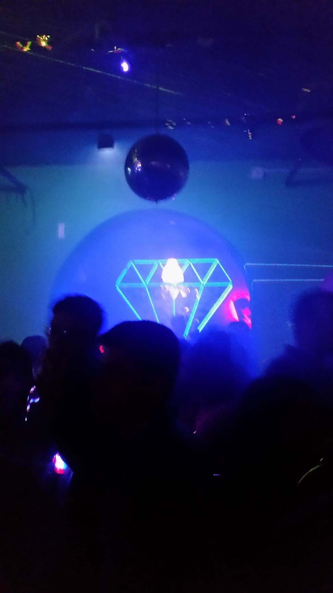 Una imagen de la vida nocturna en la región binacional San Diego-Tijuana.