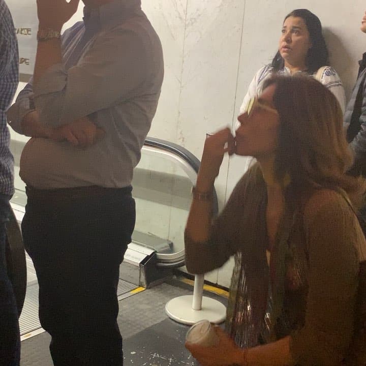 "Lo que hago es agradecerle. Honestamente, es decirle gracias (a la Virgen de Guadalupe) y gracias a Dios", destacó la actriz.