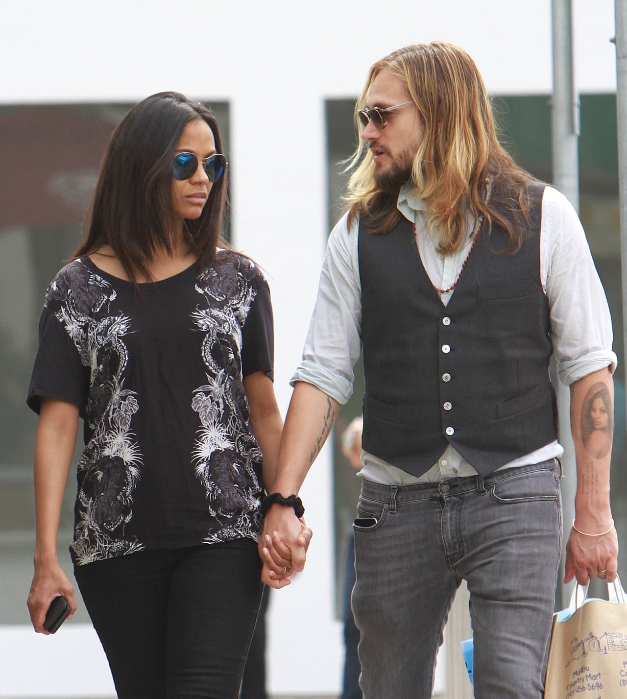 Se casaron a principios de verano en una pequeña ceremonia.