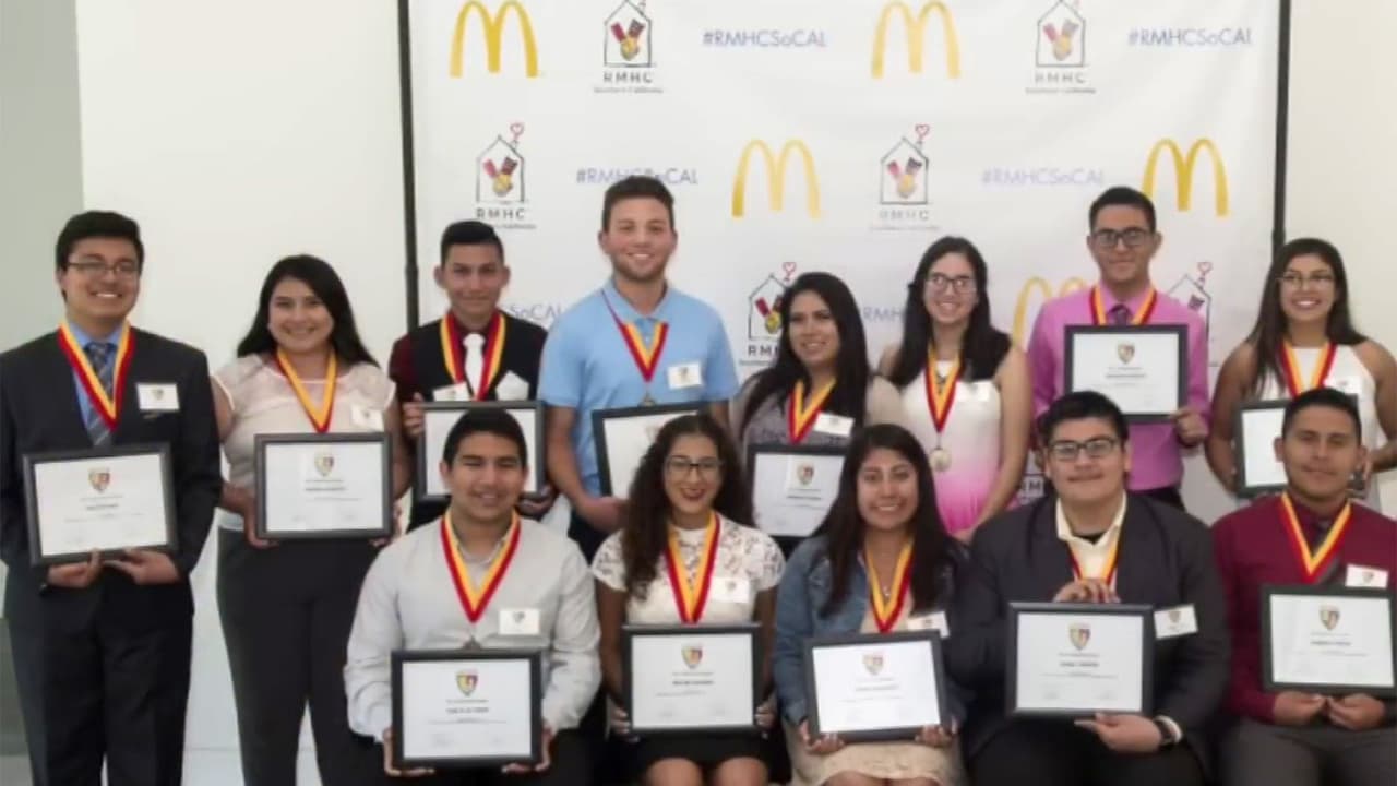 El futuro de nuestros jóvenes hispanos es importante y junto a McDonald's seguimos #UnidosPorLosNuestros