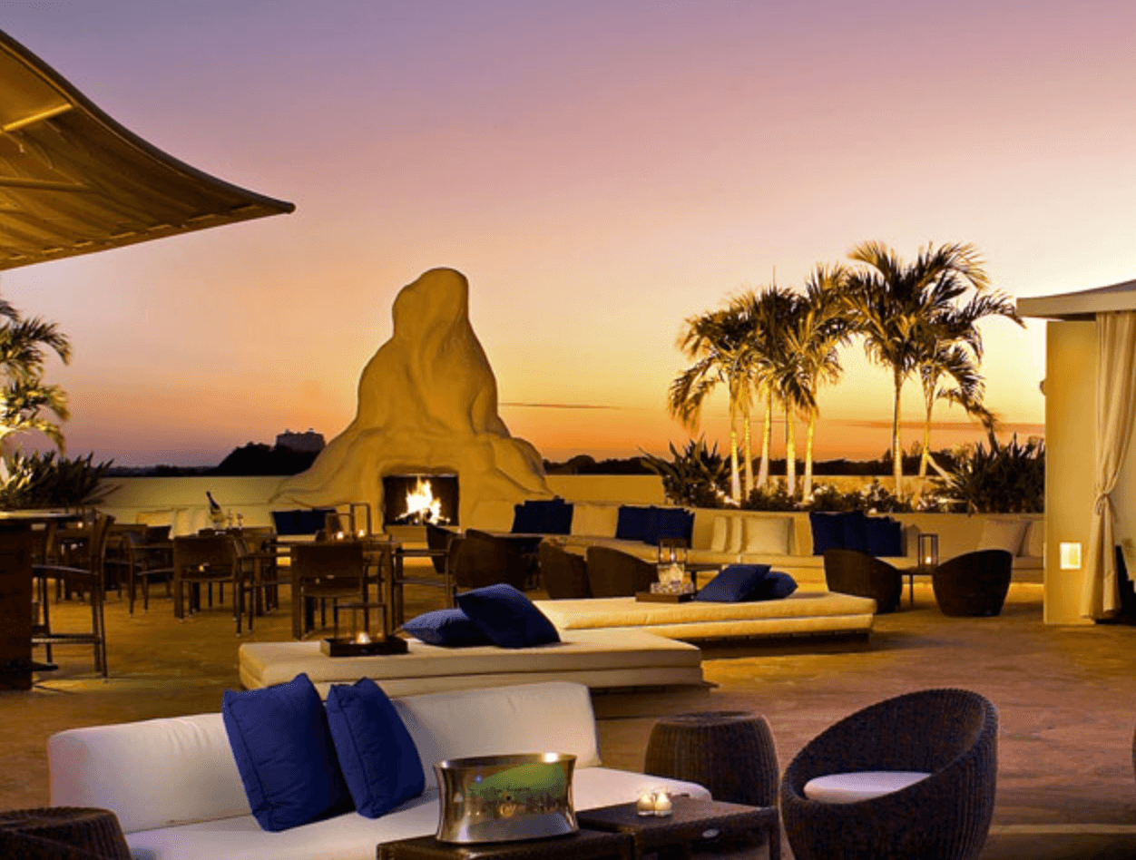 En el 
<a href="https://www.mayfairhotelandspa.com/" target="_blank">Mayfair Hotel </a>se puede disfrutar un hermoso atardecer.