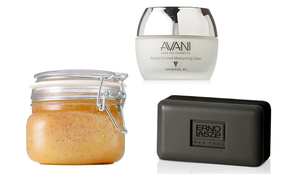 Son varios los beneficios cosméticos que este ingrediente natural aporta: retrasa los signos de la edad, remueve las células muertas, equilibra la producción de aceites y ayuda a retener los niveles de humectación permitiendo que la piel luzca esplendorosa y brillante. 
<br>Productos que contienen este ingrediente: 
<a href="https://www.origins.com/product/15365/11990/bath-body/cleanse/body-scrubs/Ginger-Body-Scrub/Smoothing-Body-Buffer">Origins</a>, Ginger Body Salt Scrub; 
<a href="https://www.ernolaszlo.com/sea-mud-deep-cleansing-bar.html">Erno Laszlo</a>, Sea Mud Deep Cleansing Bar; 
<a href="http://www.avani-deadsea.com/1014.html">Avani</a> Dead Sea Cosmetics, Mineral Enriched Moisturizing Cream.
<br>