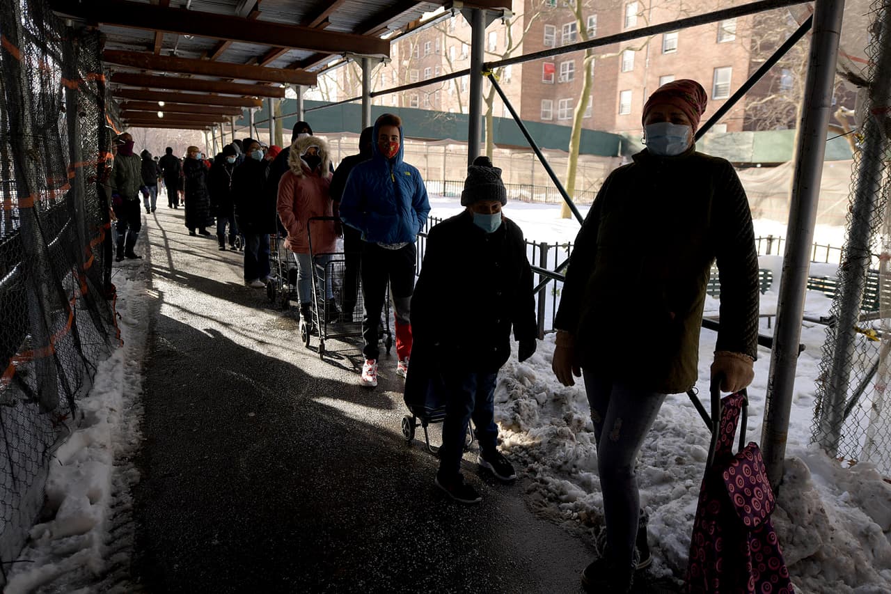 De acuerdo con las autoridades, en las últimas semanas la tasa de positividad ha sido alrededor de 7%.