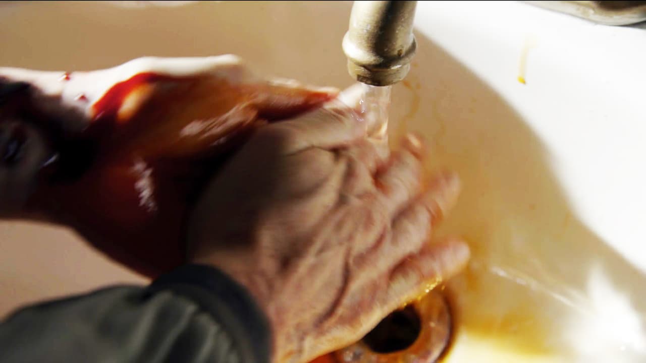 Te manchaste las manos de sangre, fuiste capaz de asesinar a Beatriz.