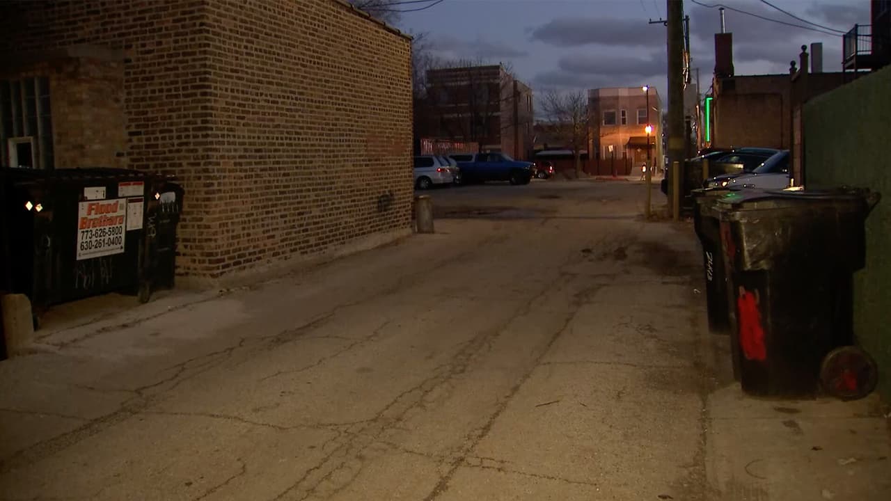 Sin embargo, asegura su padre José Chacón, 
<b>el cuerpo no presentaba golpes ni heridas aparentes.</b> Aun así, el cuerpo estaba atado de manos y envuelto en una sábana.