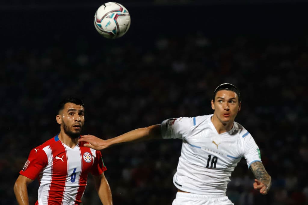 Las visitas salen victoriosas en la CONMEBOL, Uruguay logró imponerse 0-1 a Paraguay y Argentina venció 1-2 a Chile.