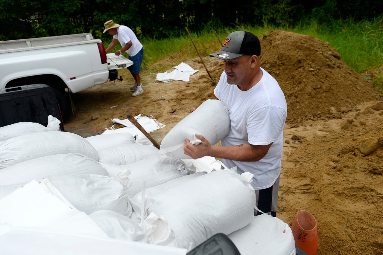 Lugares de Orlando y Tampa donde puedes encontrar sacos de arena previo al posible ciclón tropical