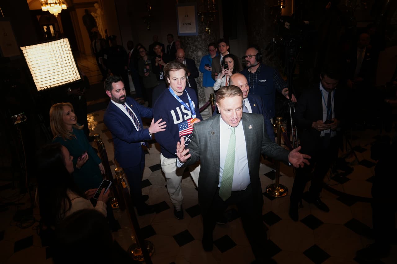 El equipo de hockey llegando al Estado de la Unión