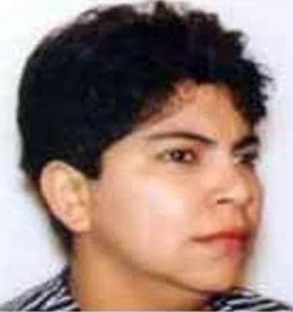 Nació en Choluteca, Honduras el 22 de agosto de 1967. Mide 5'4'', pesas 130 libras. Tienes cabello negro, ojos cafés y trabajaba como cantinera. Su orden de arresto también se emitió el 24 de mayo del 2002.