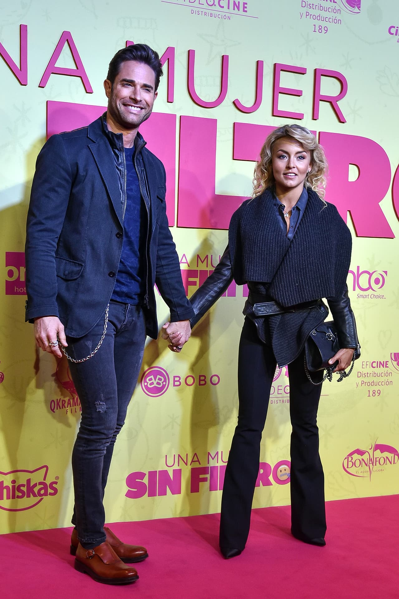 “Ahí sí considero que la vida es un milagro y solo manda Dios, uno puede planearlo, no planearlo y de repente
<b>cuanto toca, toca.</b> Si Angelique quiere y va, va; si Angelique quiere y no se da, no va; si Angelique no quiere, no pasa nada.
<b>Tampoco es un capricho de Angelique</b>”, dijo en entrevista para el programa 'Confesiones'.