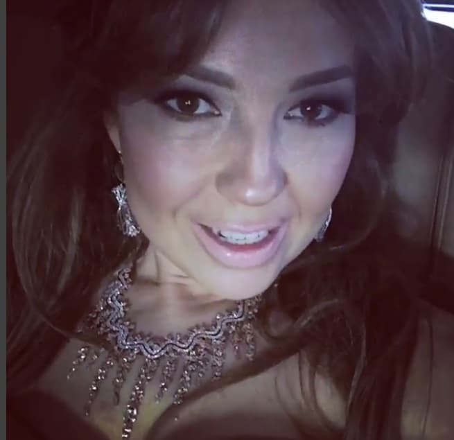 Compartió algunos detalles de su traslado hasta la ceremonia y reveló que no podía ni sentarse, pues evitó a toda costa que se le arrugara el vestido.