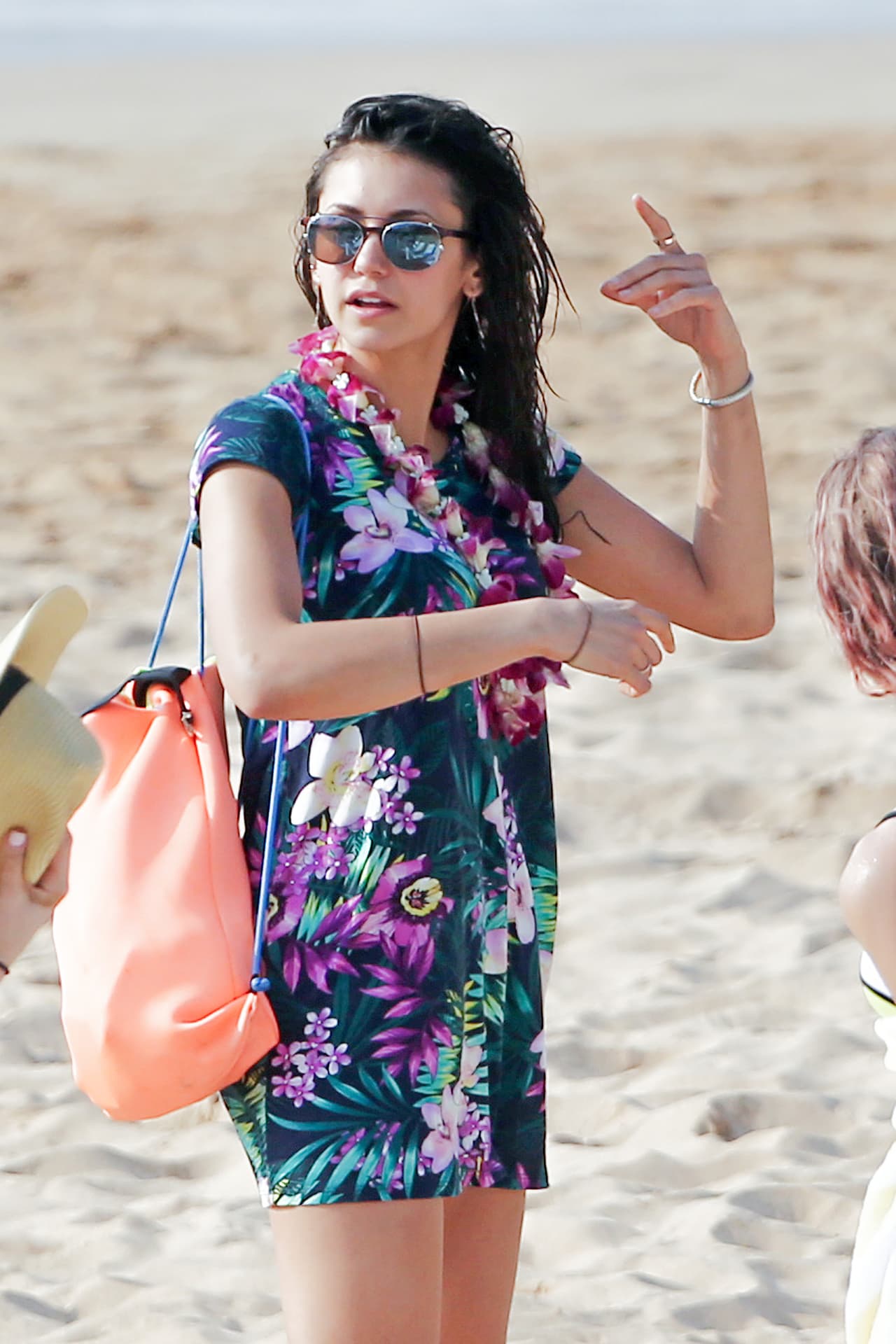 Ya cubierta, lista para retirarse.