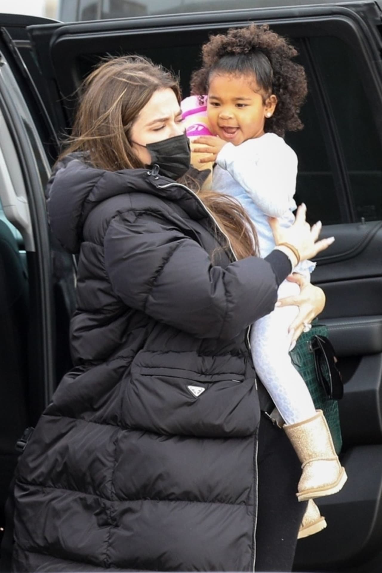 Fue a mediados de este mes que se reportó la llegada de Khloé a Boston, hasta donde viajó acompañada de la pequeña True.