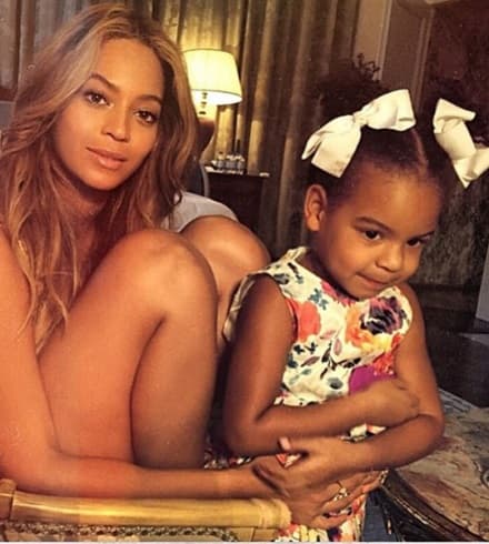 La realidad es que a esta belleza la maternidad le pegó muy fuerte.