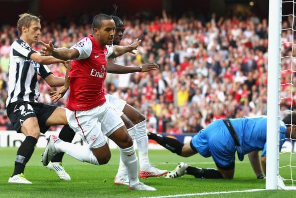 La UEFA también repartió 150 millones de euros ($217 millones) entre los 56 equipos que jugaron en la fase de grupos de la Liga Europa.