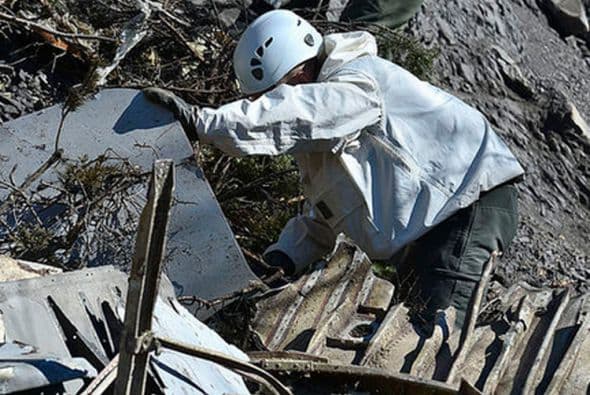 La gendarmería francesa ya anticipó que el rescate de los cuerpos será una tarea de varios días. (Ministerio del Interior francés/DICOM/F. Pellier).