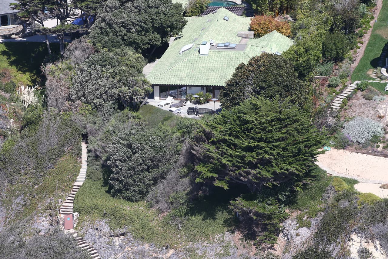 La actriz está rentando esta lujosa propiedad por 95 mil dólares al mes aproximadamente.