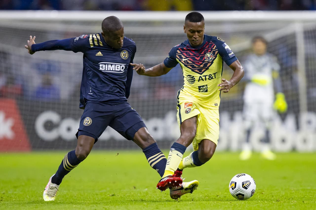 Richard Sánchez y Emanuel Aguilera son los encargados de batir las redes en la victoria 2-0 de América sobre Philadelphia Union en la ida de las semifinales.