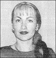 <h3 class="cms-H3-H3">Sandra Yadira Rosalas</h3>
<br>
<br>A sus 48 años, esta mujer está siendo buscada 
<b><a href="https://www.dea.gov/fugitives/sandra-yadira-rosalas" target="_blank">por violar diversas leyes federales sobre narcóticos. </a></b>
<br>
<br>La jurisdicción encargada de buscarla es la de California Central. 
<br>
<br>El último domicilio conocido de Rosalas 
<b>está en Los Ángeles, California. </b>