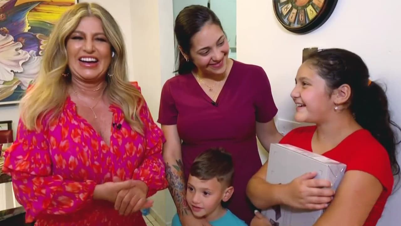 Unidos por los nuestros: Despierta América regaló computadoras a familias de costa a costa