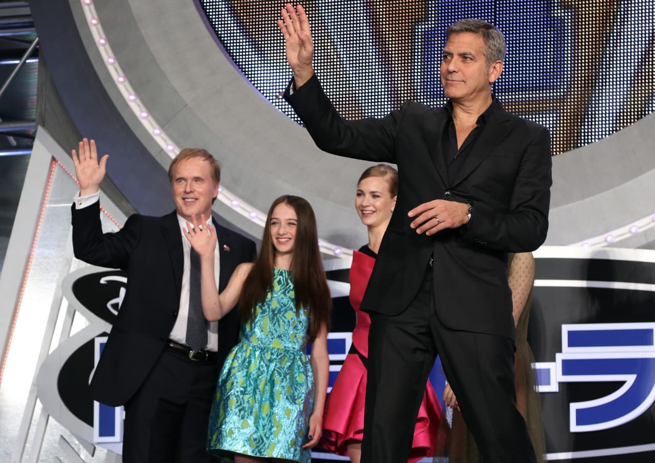 Clooney presentó su película con Disney, 'Tomorrowland', con gran éxito en Japón.