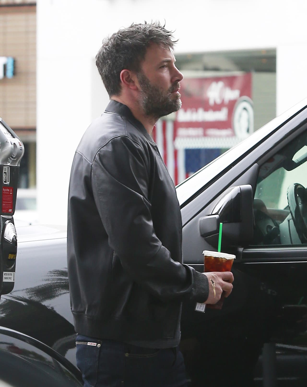 Ben se encontraba solo.