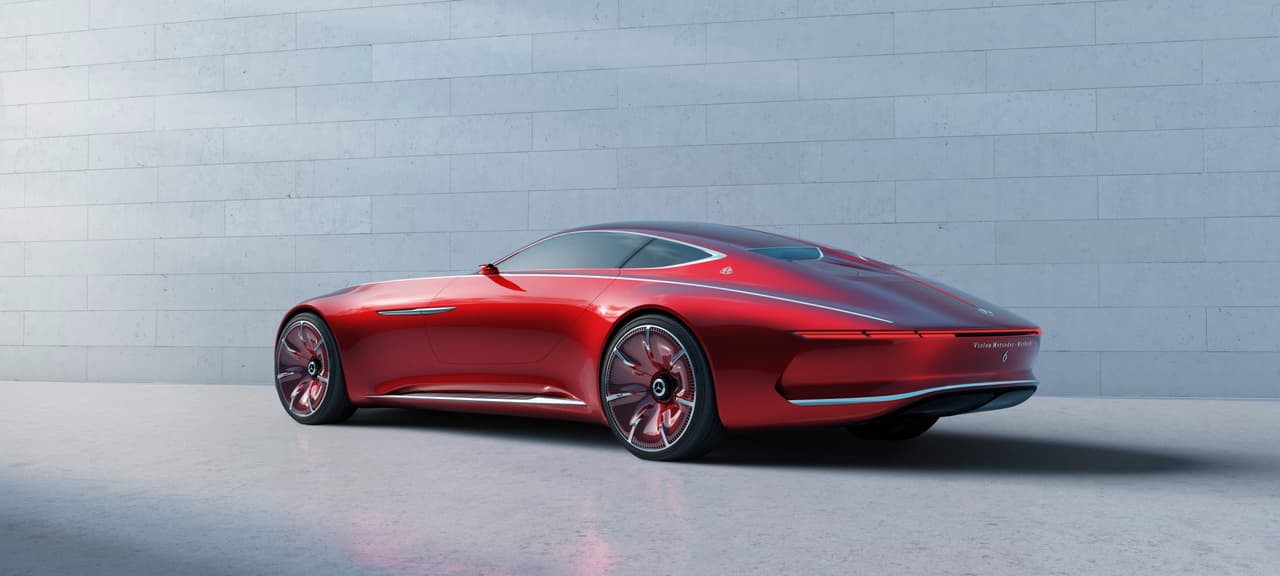 Las estupendas líneas del 
<b>Vision Mercedes-Maybach 6 </b>Concept recuerdan a los hermosos diseños art decó de los años 20 y 30 sin caricaturizarlos. Esto no solo representa un cambio radical para 
<b>Mercedes-Benz</b> sino que también le abre la oportunidad única de mantenerse en el liderazgo de diseño alemán sin repetirse, una trampa en el que el diseño teutón suele caer con frecuencia.