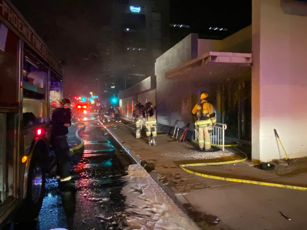 Investigan incendio que causó daños a la sede del Partido Demócrata en Phoenix