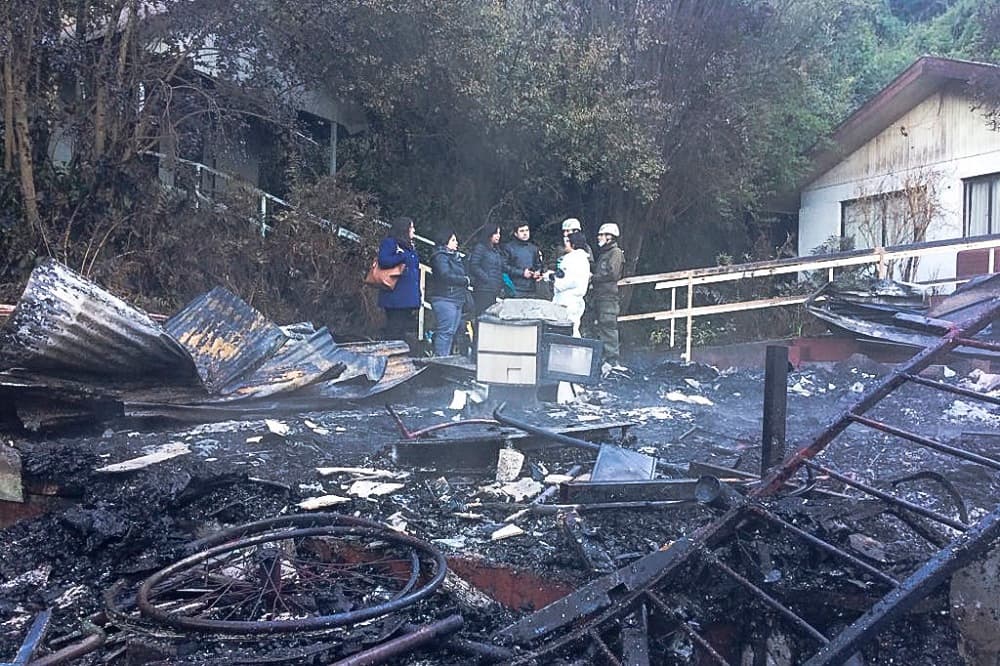 Un voraz incendio mata a 10 mujeres en un asilo en Chile