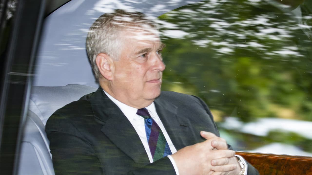 El príncipe Andrés de Inglaterra niega "categóricamente" las acusaciones de abuso sexual en su contra