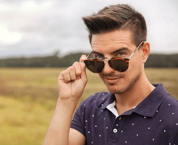 Vadhir aprovecha cada oportunidad para coquetear con sus fans a través de sus redes sociales.