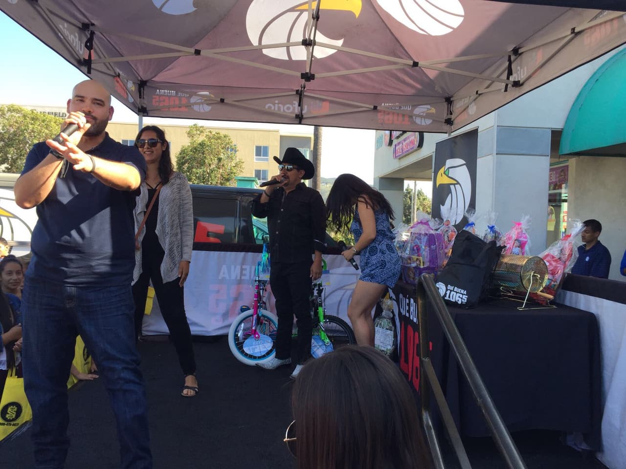 Raúl 'El Pelón', Carla Medrano y El Feo se enamoraron del cariño por parte de sus seguidores en San Diego.