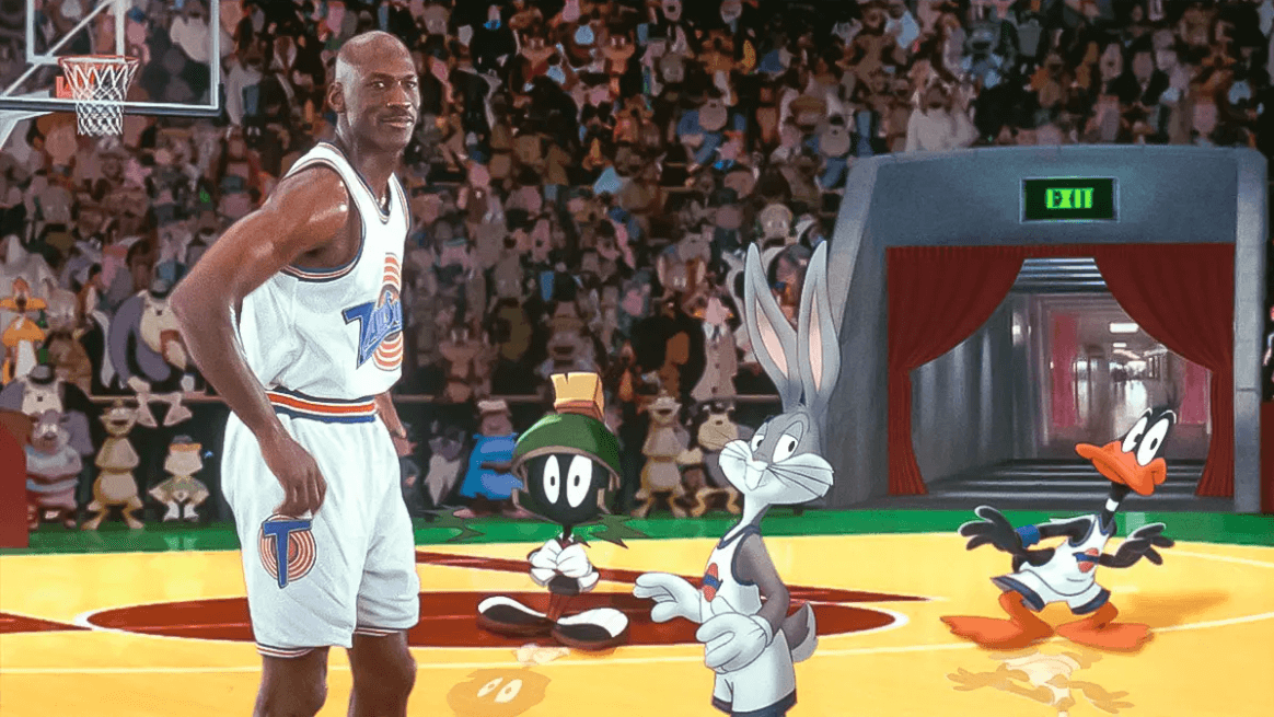 La mezcla de la estrella más grande de la NBA y las caricaturas más populares (Looney Tunes) jugando contra los aliens por su libertad, obtuvo un resultado de $230 millones de dólares en ganancias.