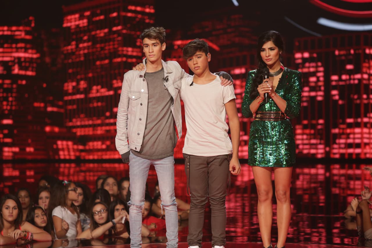 Una noche donde se le hizo honor al Latin GRAMMY, hubo sorpresas y la eliminación de un chico más. Esta noche le dijimos adiós a Sebastián y los jueces, además de no tener paciencia, fueron difíciles de complacer.