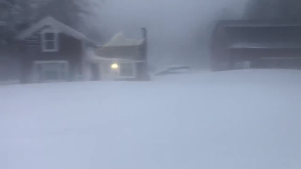 Autoridades reportan que al menos 7 personas fallecieron el 24 de diciembre a causa de la tormenta invernal que azota el área de Buffalo, en Nueva York.