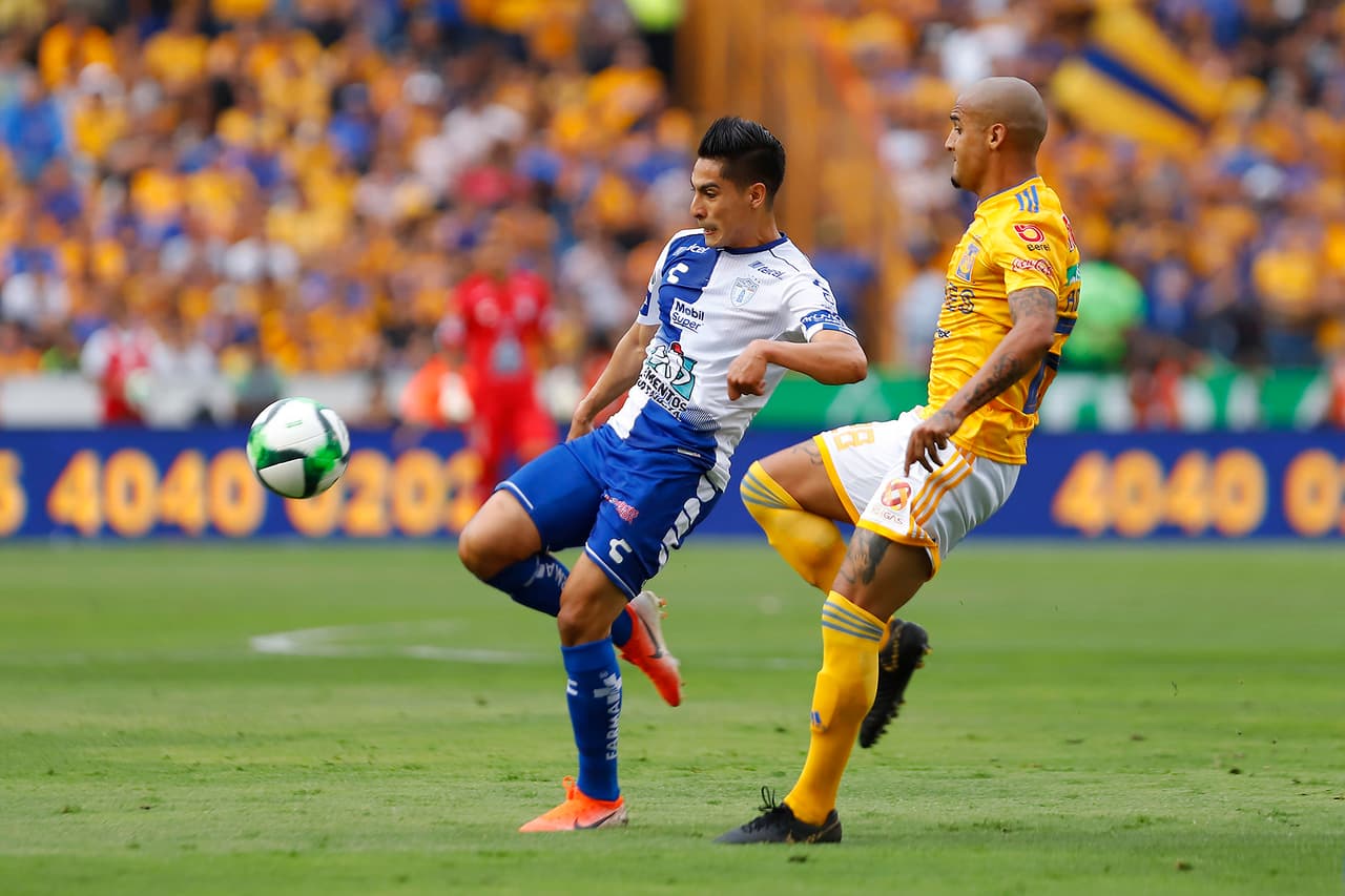 El partido se disputó con intensidad en todos los palmos del terreno de juego. Ninguno de los dos clubes aflojó y ambos pretendían la posesión del balón.