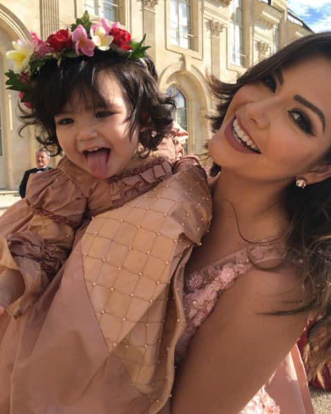 Después de ser reina de NBL se destacó como conductora de Despierta América y segundo lugar de la última temporada de Mira Quién Baila. Desde septiembre de 2019 es la presentadora, junto a Rafael Araneda, de Enamorándonos. Es mamá de baby Giulietta y el pequeño Gael.