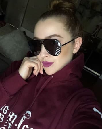 Además, Kenia y Mayeli Rivera (esposa del cantante Lupillo Rivera) se unieron para crear también una línea de labiales que lleva el nombre de 'Drama Queen'.