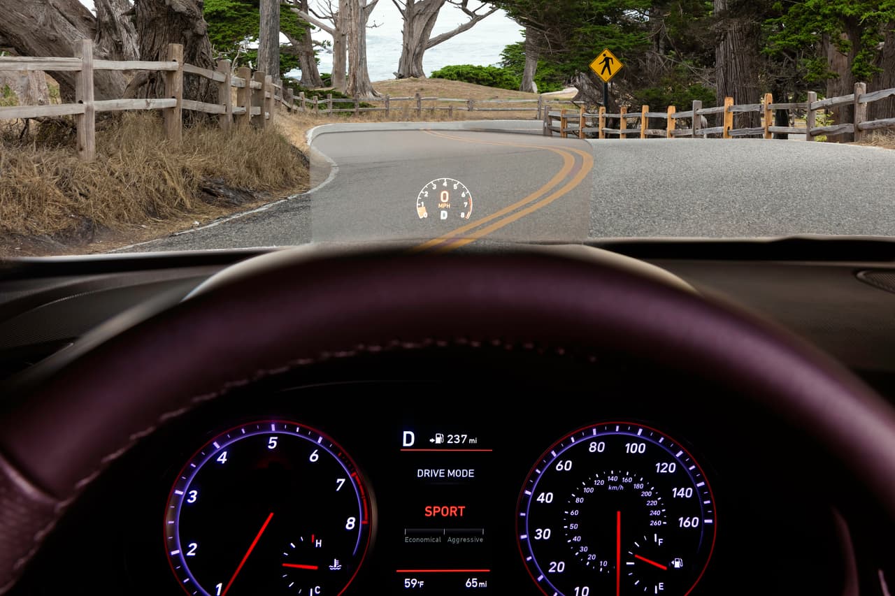 El Hyundai Veloster Turbo también ofrece de manera opcional un Head-Up Display.