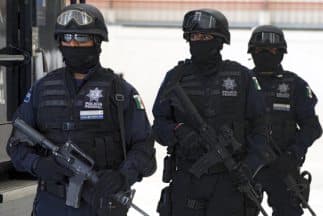 Un tiroteo entre la Policía Federal y un grupo de civiles armados dejó además dos heridos en Reynosa.