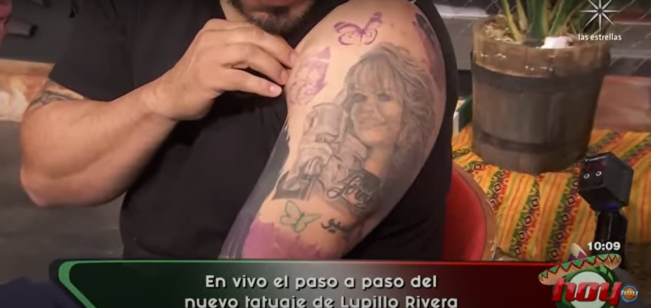 Lupillo se dijo "contento" de que el diseño que eligió para modificar el tatuaje de Belinda será un homenaje a su hermana, quien el 9 de diciembre cumplirá una década de fallecida.
<br>