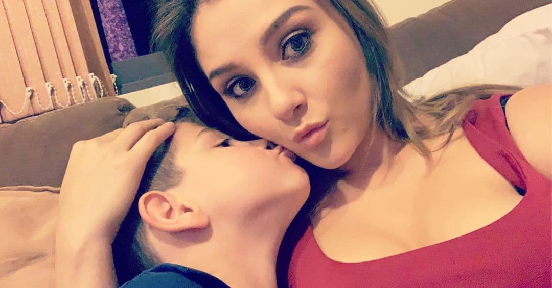 “La verdad estoy feliz, me encanta, no me quejo para nada, cien por ciento me encanta actuar y sí me gustaría y mucha gente sí me pregunta como de ‘ay, regresas’, sí lo haría, no lo descarto, pero por ahora estoy feliz así”, puntualizó.