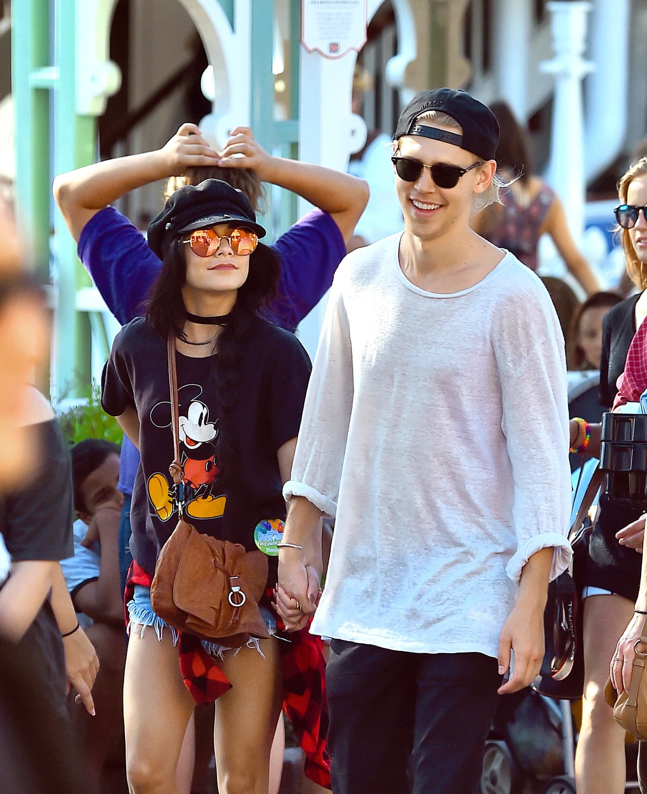 Observen cómo mira la actriz a su novio. ¡Se nota que está bastante enamorada!